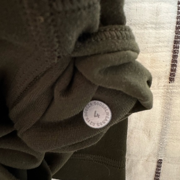 Bundle: Clay AND Olive Lululemon Align 21 Inch Size 4 - Picture 8 of 8